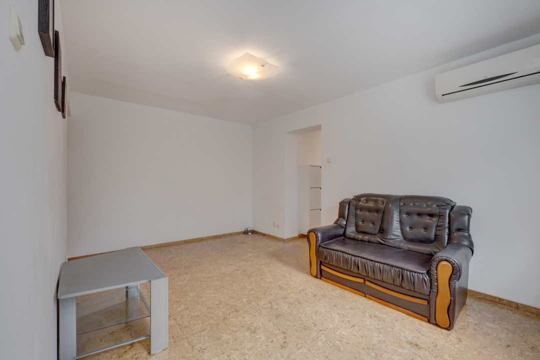 Apartament cu 3 camere - bloc reabilitat  - Giulesti - Metrou Crangasi 10 min