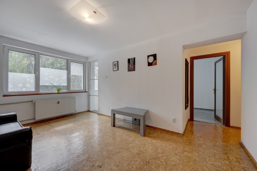 Apartament cu 3 camere - bloc reabilitat  - Giulesti - Metrou Crangasi 10 min