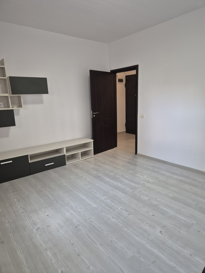 Plaza Residence  - decomandata - rezidențial sau birouri