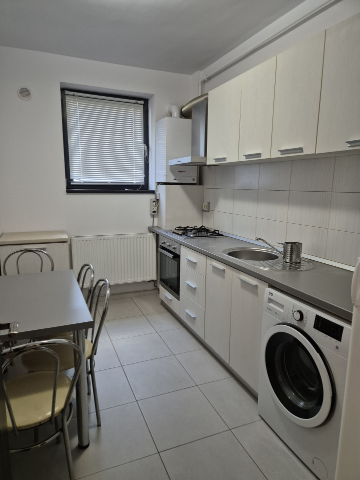 Plaza Residence  - decomandata - rezidențial sau birouri