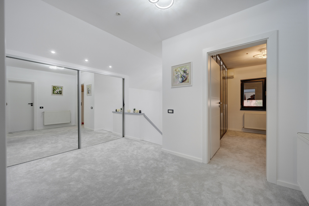 Vila cu piscina - Drumul Taberei - Prelungirea Ghencea - str Maracineni 