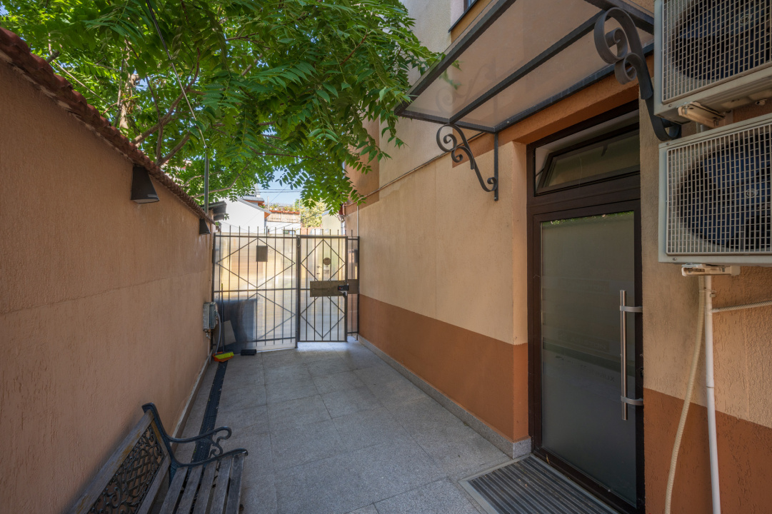 Primaria S1 - Apartament - loc de parcare suprateran - acces dublu 