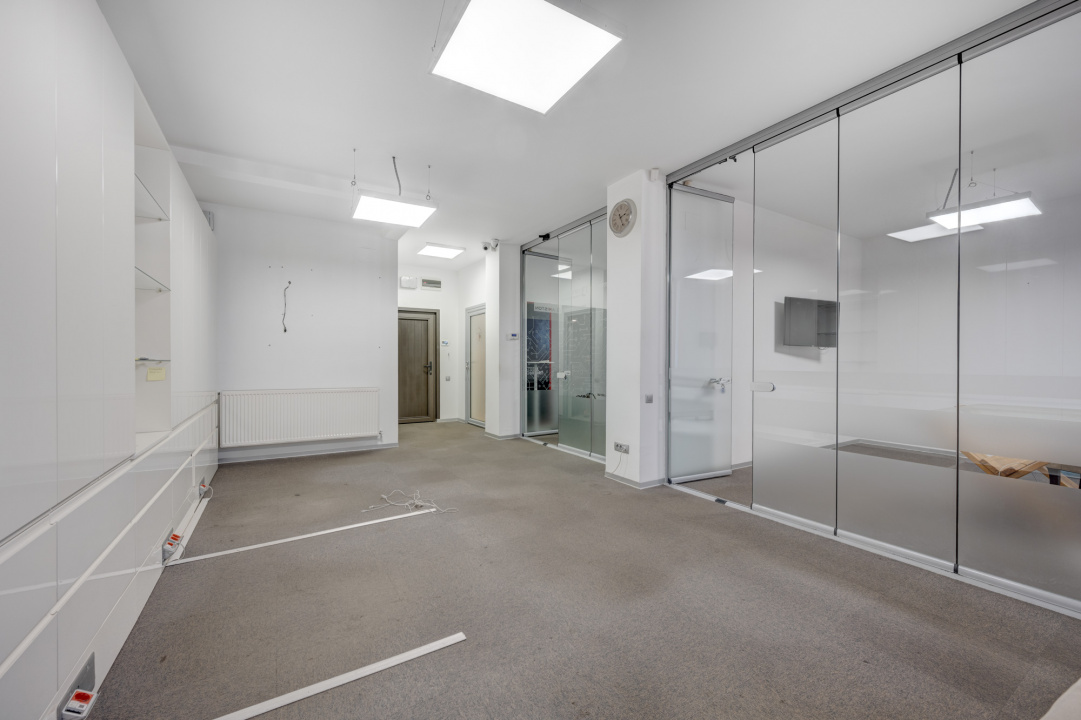 Primaria S1 - Apartament - loc de parcare suprateran - acces dublu 