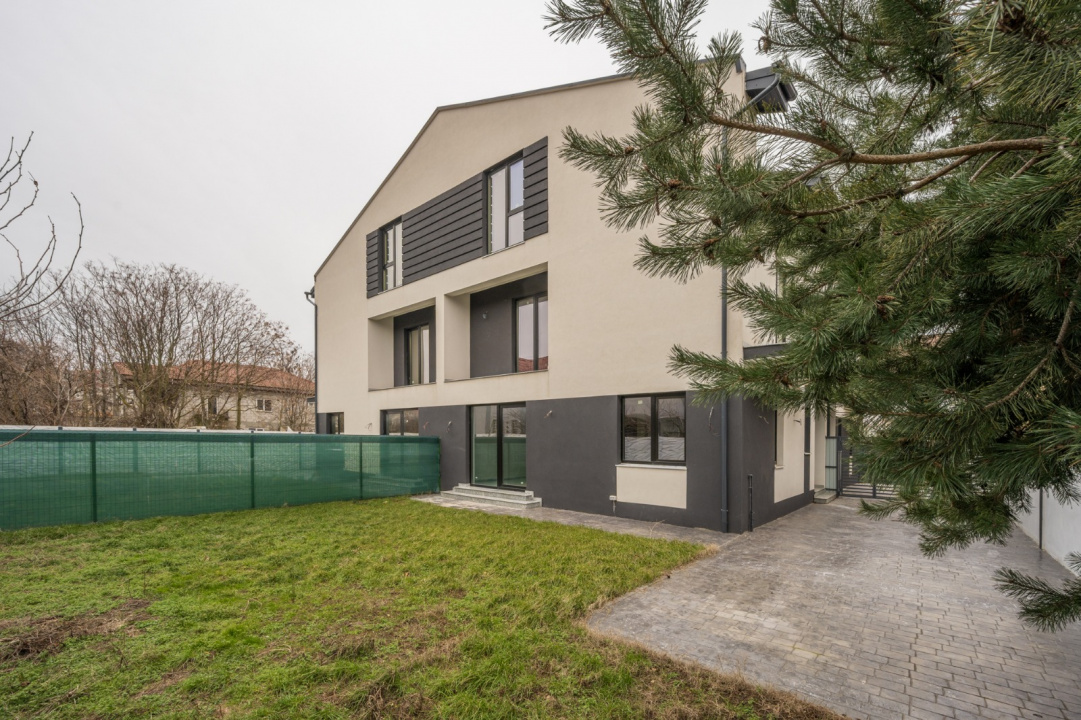 Casa se preda finisata - 4 bai - 3 dormitoare - curte - parcare -  metrou Păcii 