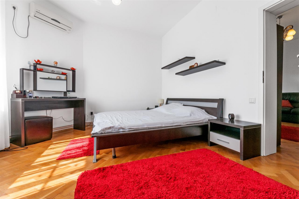Apartament cu 2 camere de inchiriat - Universitate - Str Dianei