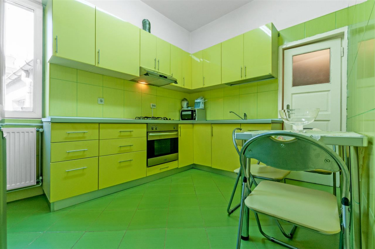 Apartament cu 2 camere de inchiriat - Universitate - Str Dianei