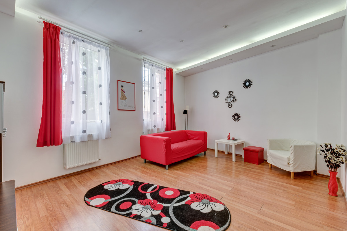 Apartament 2 camere in vila - Ideal investitie - strada Chindiei - 11 Iunie