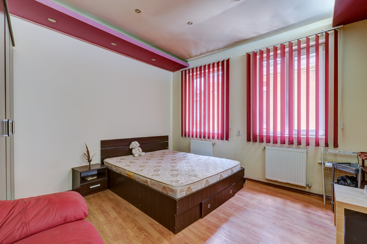 Apartament 2 camere in vila - Ideal investitie - strada Chindiei - 11 Iunie