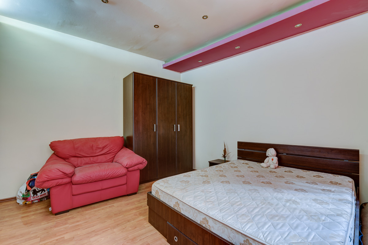 Apartament 2 camere in vila - Ideal investitie - strada Chindiei - 11 Iunie