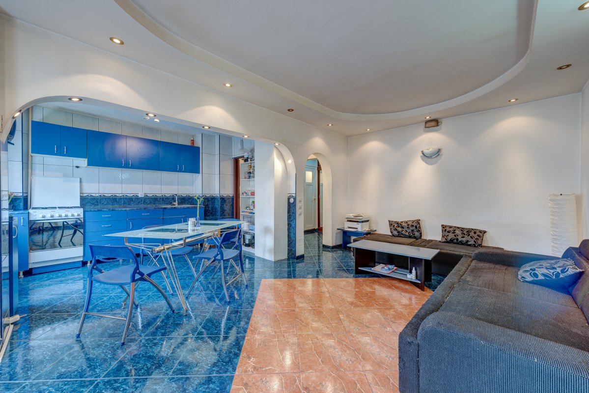 Apartament 4 camere Valea Argesului