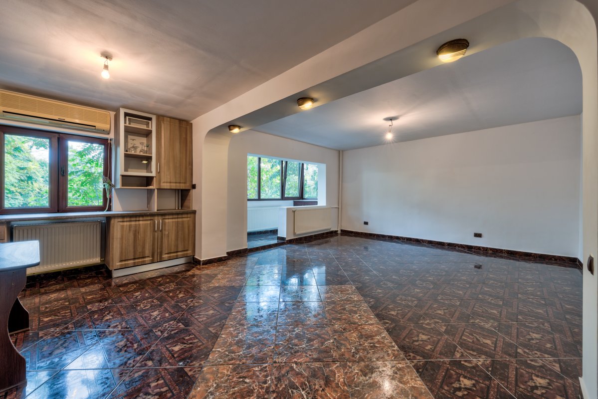 Apartament 2 camere decomandat Mall Vitan