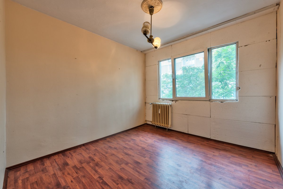 Apartament 4 camere decomandat zona Apusului - Militari
