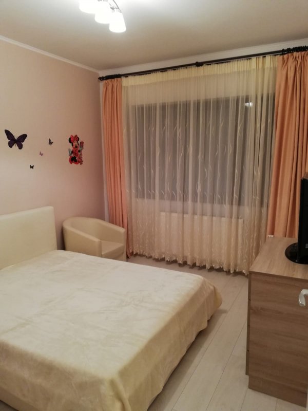 Apartament 2 camere+loc parcare suprateran bloc nou zona Lujerului
