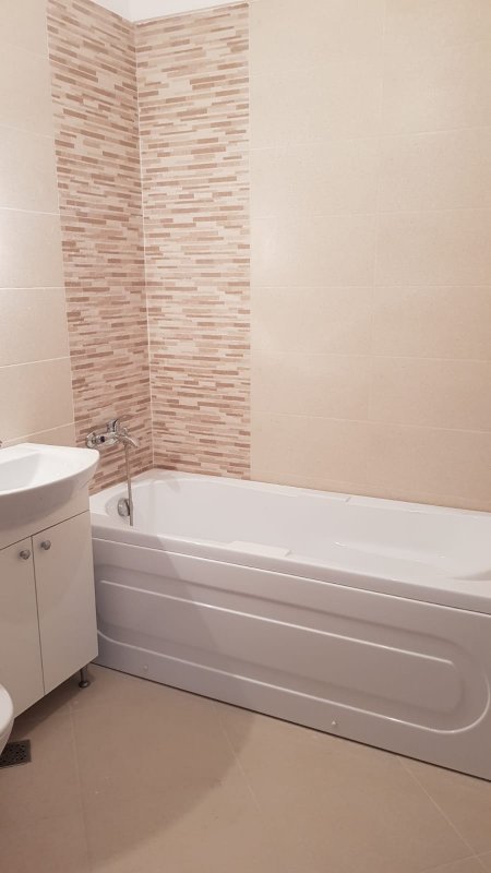 Apartament 2 camere , decomandat , bloc nou - zona Mall Vitan