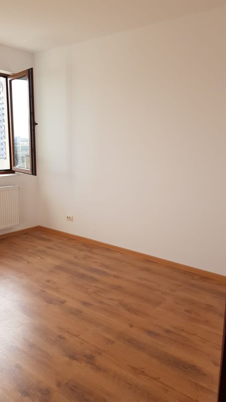 Apartament 2 camere , decomandat , bloc nou - zona Mall Vitan