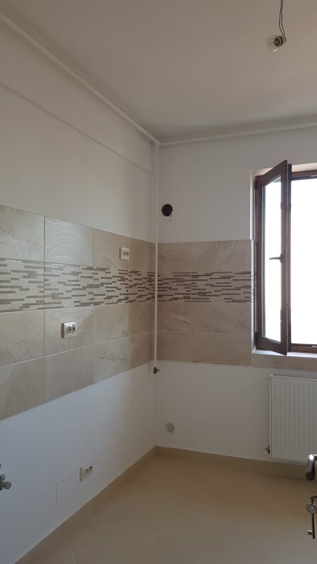 Apartament 2 camere , decomandat , bloc nou - zona Mall Vitan