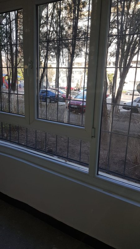 Apartament 2 camere parter - spatiu birou - Romancierilor