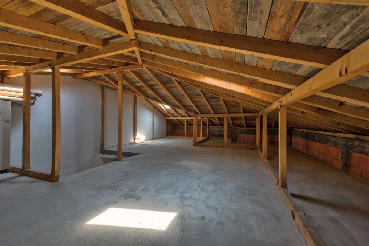 Vila tip duplex P+1+M - zona Chitila