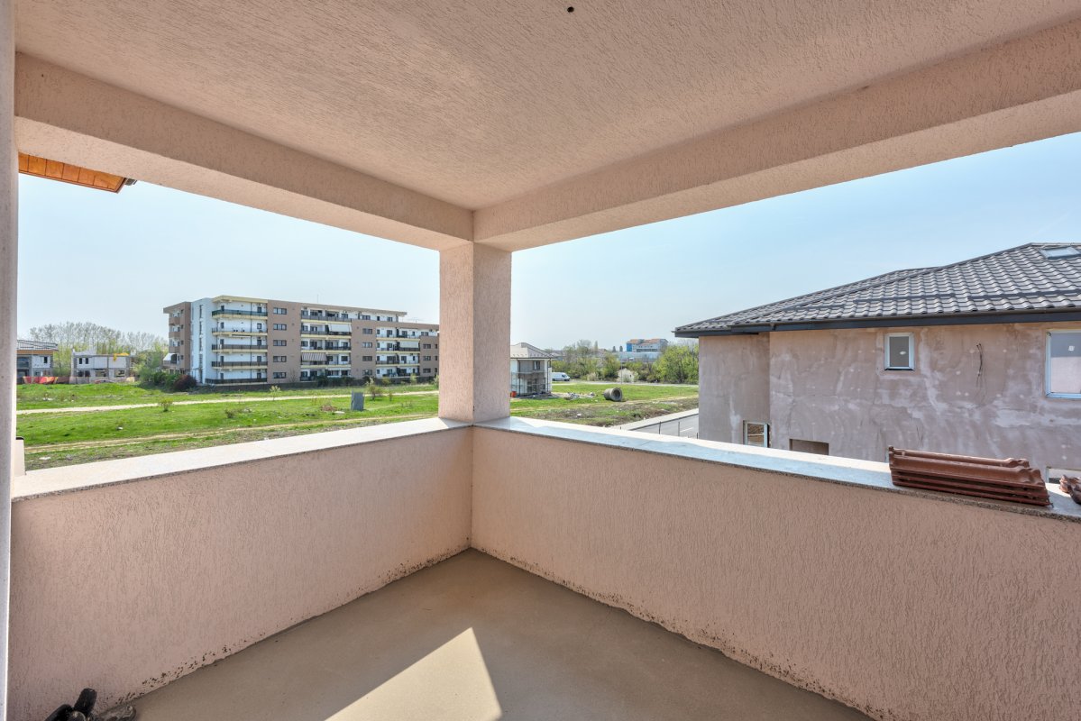 Vila tip duplex P+1+M - zona Chitila