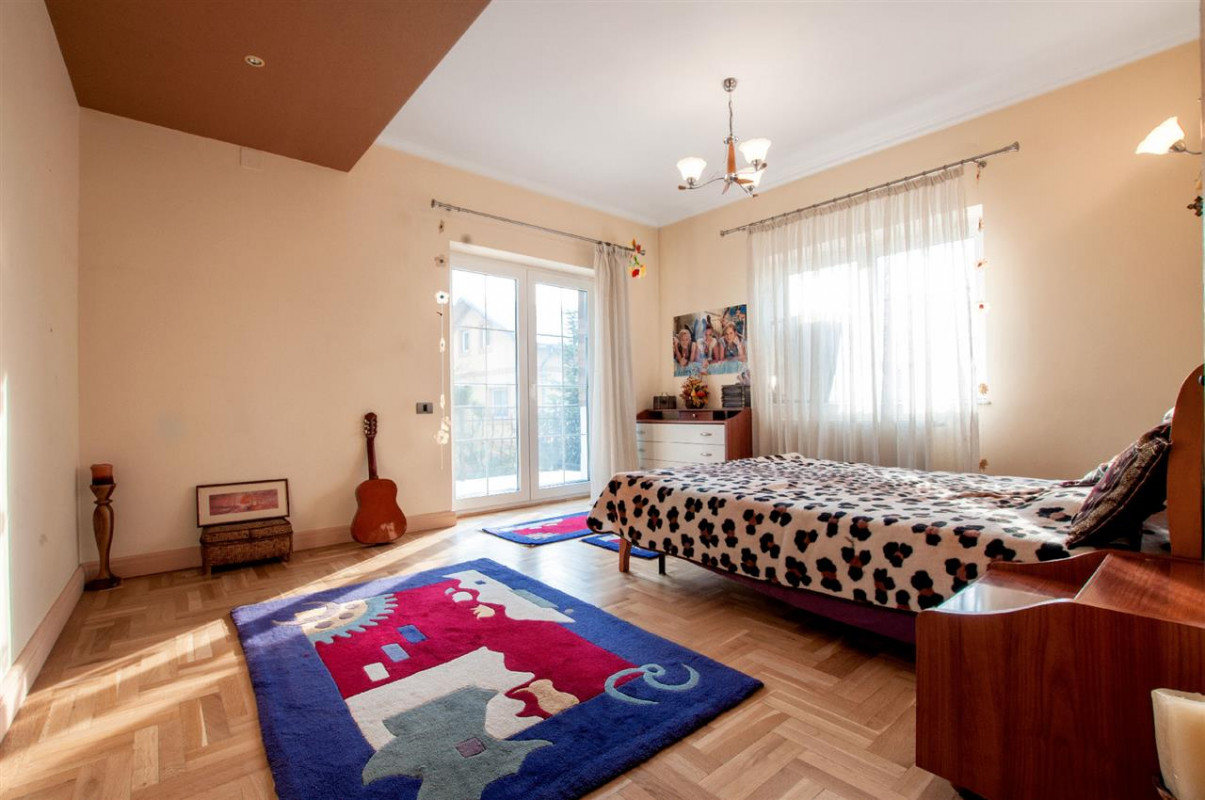 Vanzare Vila de lux  Giulesti 