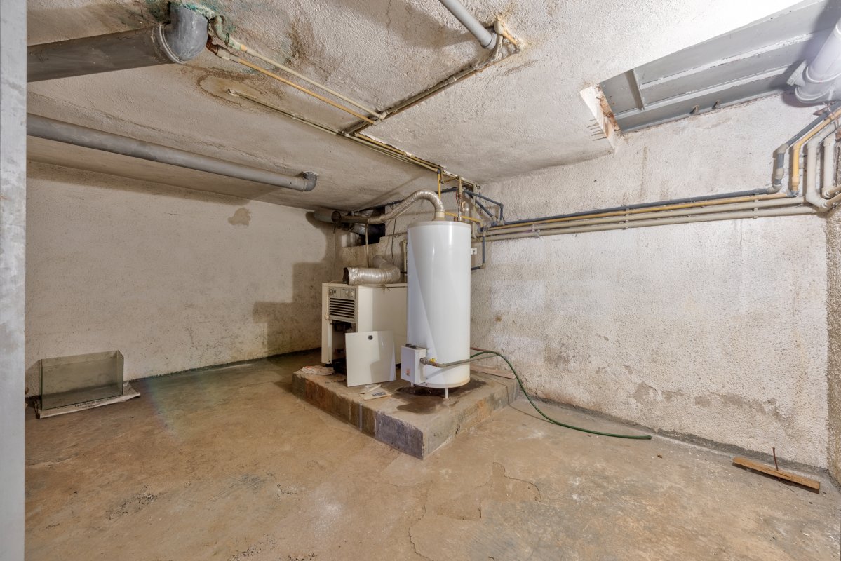 Vila spatioasa S+P+2 - str Iancu Jianu - Margeanului