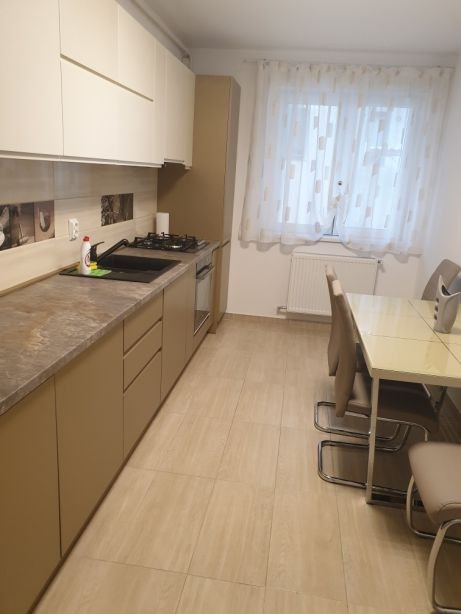 Apartament 2 camere mobilat si utilat in bloc nou + loc de parcare