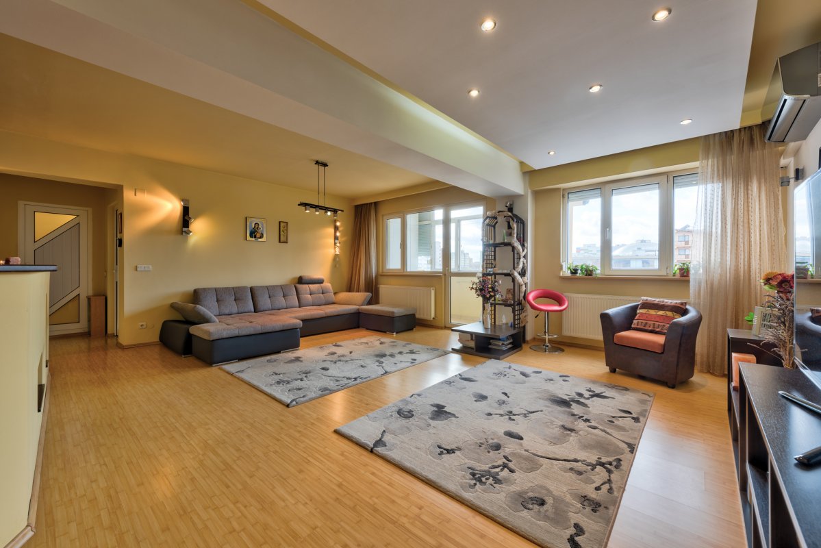 Apartament 3 camere complet mobilat - Plaza Romania 