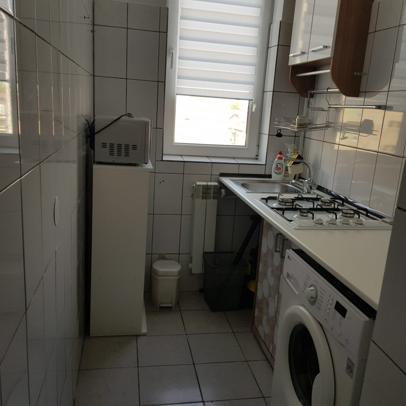 Apartament 4 camere zona Apusului -  o parte din utilitati incluse in pret