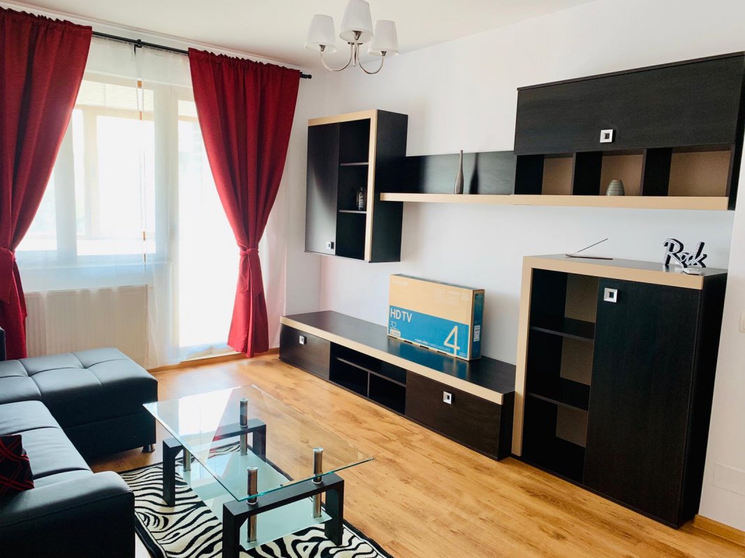 Apartament deosebit cu 2 camere , decomandat zona Mall Vitan