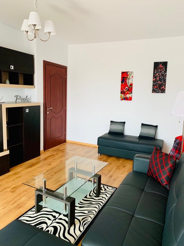 Apartament deosebit cu 2 camere , decomandat zona Mall Vitan