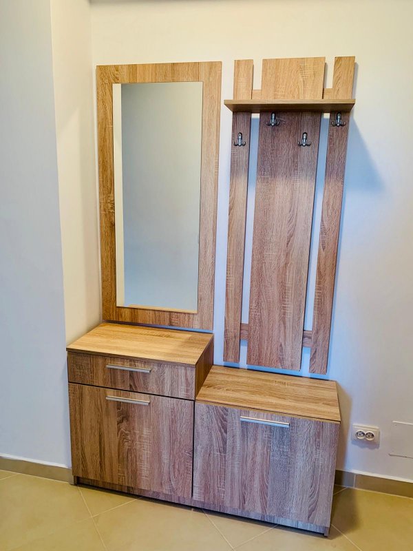 Apartament deosebit cu 2 camere , decomandat zona Mall Vitan