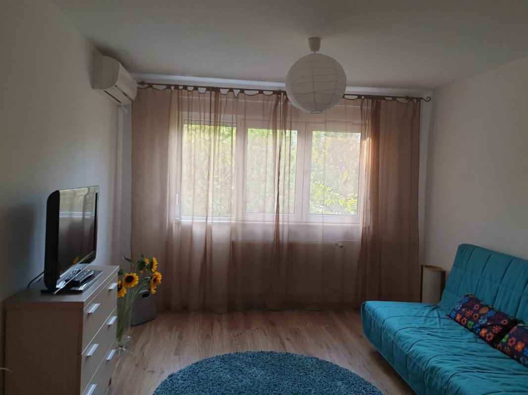 Apartament 3 camere zona Titan - Parcul Romulus