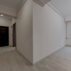 Apartament 2 camere decomandat , curte engleza + loc de parcare