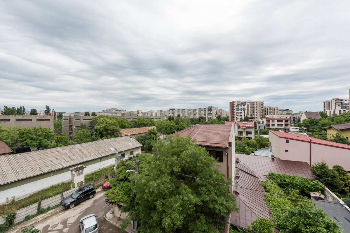 Apartament 3 camere + loc parcare suprateran - str Muntilor - Plaza