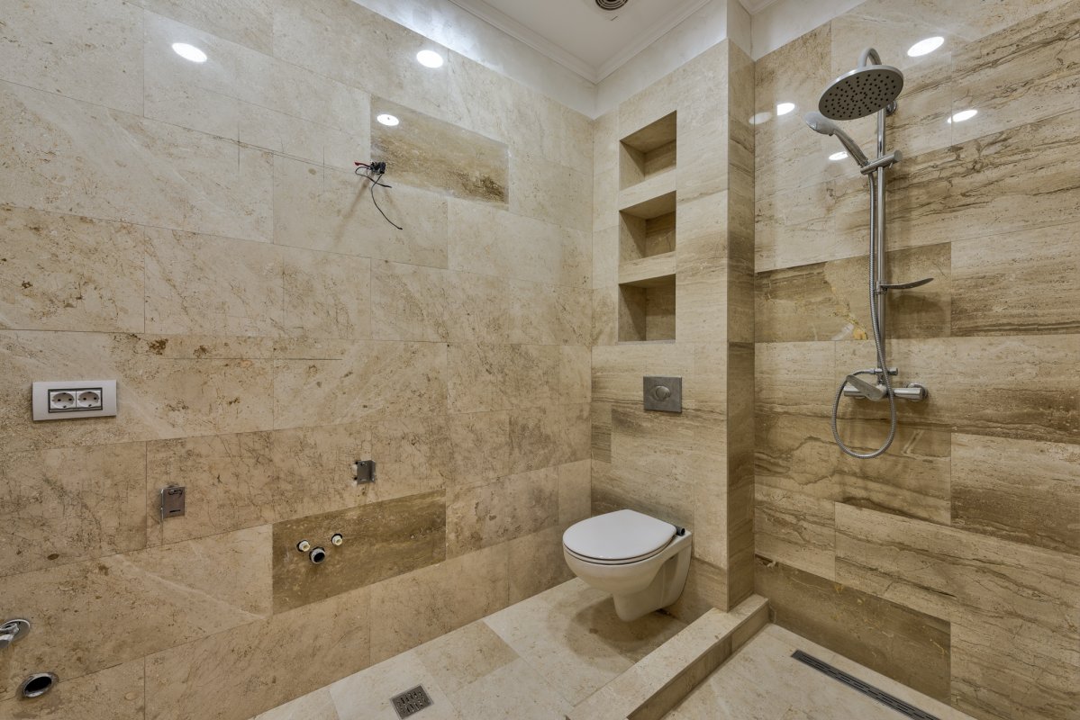 Apartament deosebit cu 3 camere , bloc nou , zona Gorjului-Rasaritului