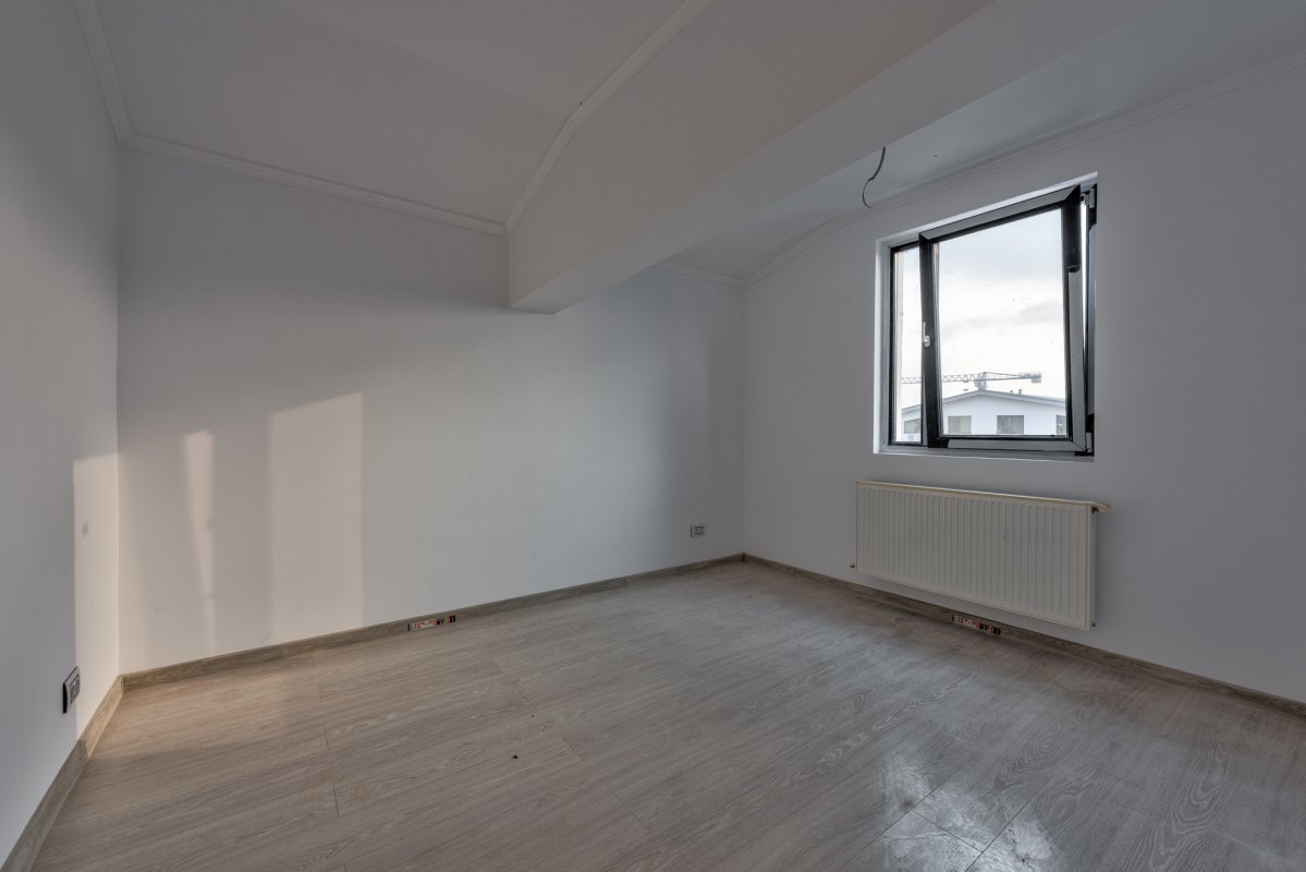 Apartament deosebit cu 3 camere , bloc nou , zona Gorjului-Rasaritului
