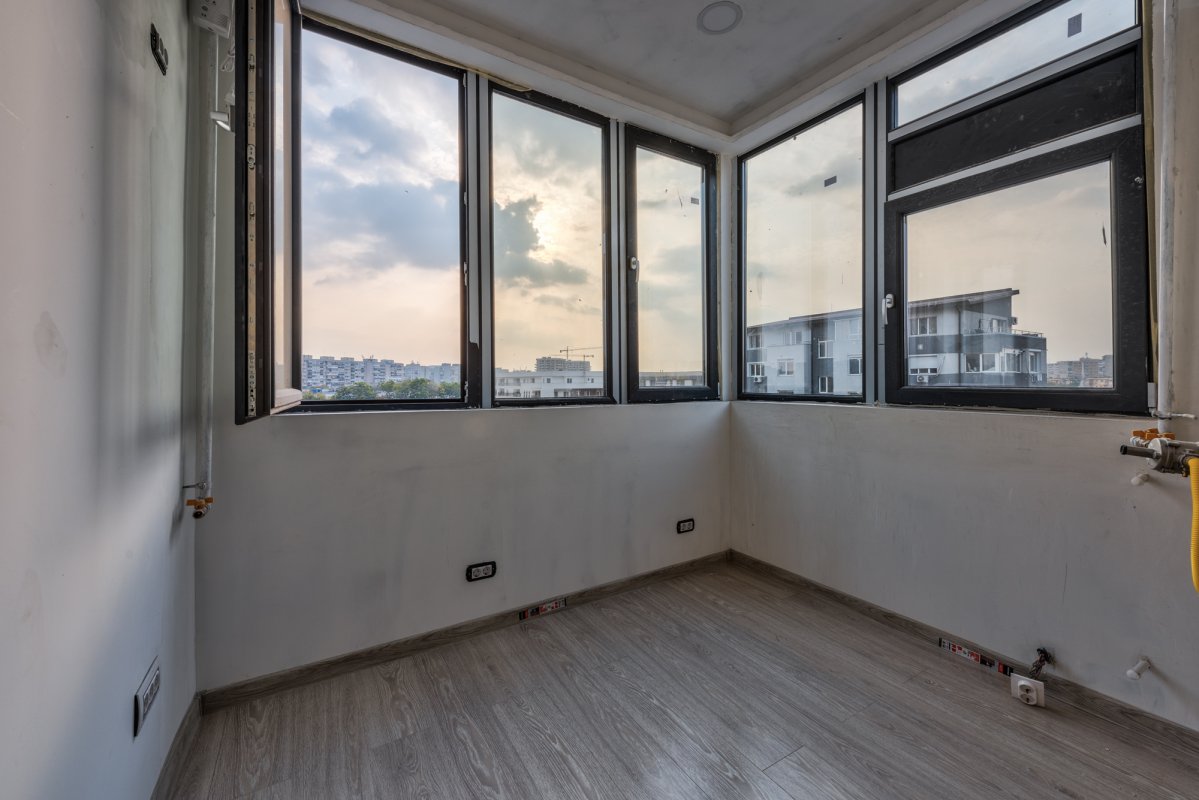 Apartament deosebit cu 3 camere , bloc nou , zona Gorjului-Rasaritului