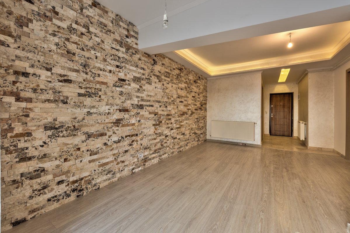 Apartament deosebit cu 3 camere , bloc nou , zona Gorjului-Rasaritului