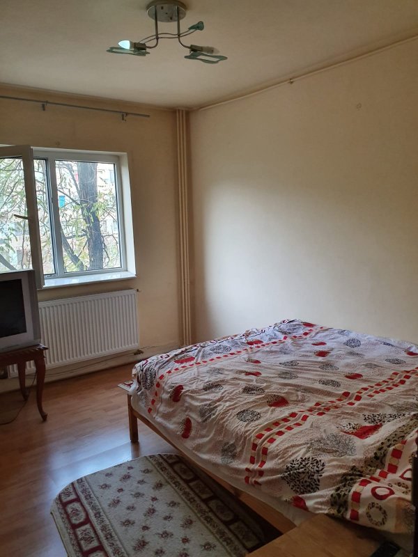 Apartament 3 camere decomandat Apusului