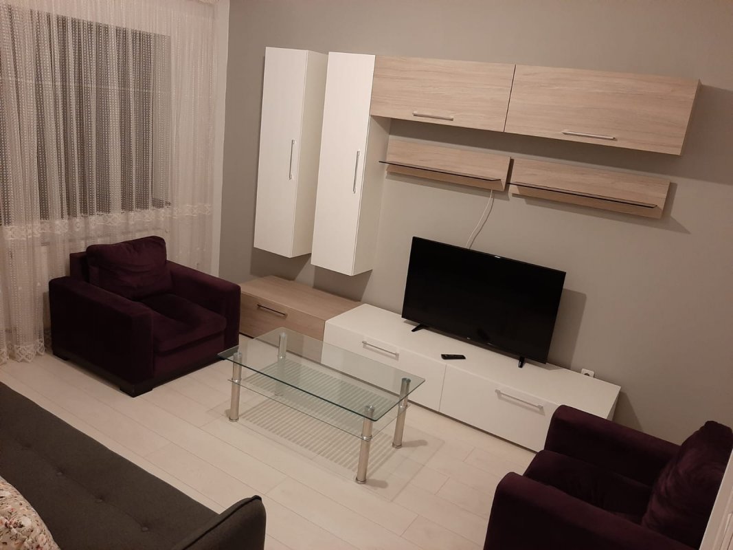 Apartament 2 camere+loc parcare suprateran bloc nou zona Lujerului