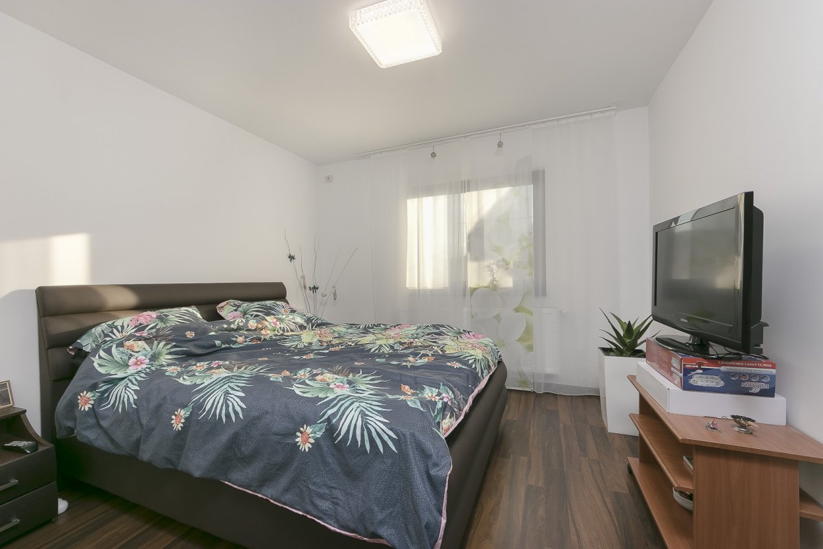 Vila si spatiu comercial cartier Progresul