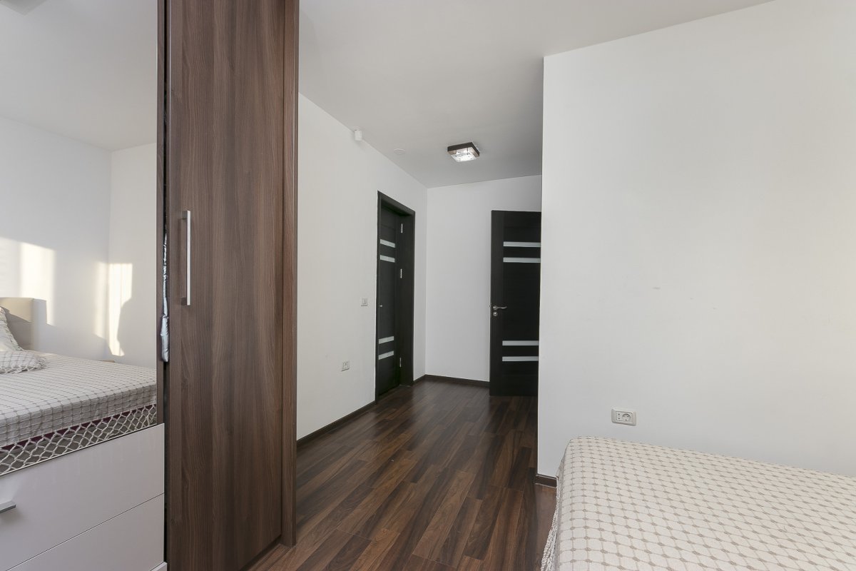 Vila si spatiu comercial cartier Progresul
