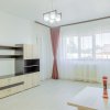 Apartament spatios , decomandat  , cu 2 balcoane si cu bucataria mobilata