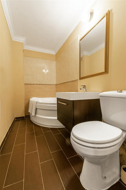 Apartament deosebit ! zona Panduri - Monitorul Oficial