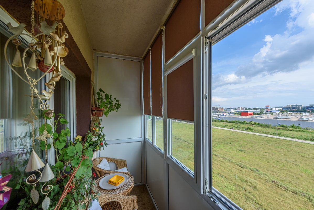 Apartament  cu 2 camere cu bucatarie mobilata