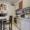 Apartament  cu 2 camere cu bucatarie mobilata
