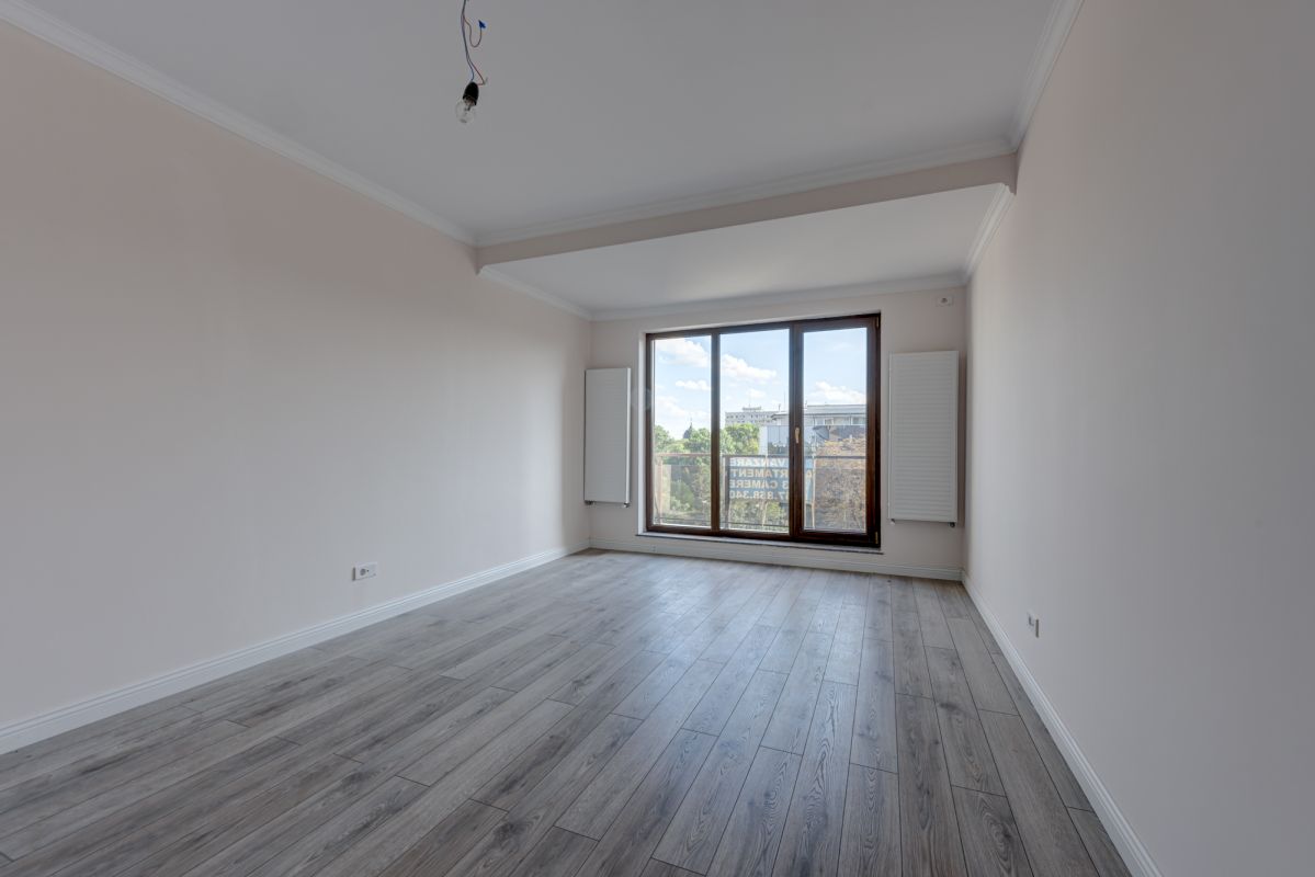 Apartament 3 camere bloc nou Parc Bazilescu