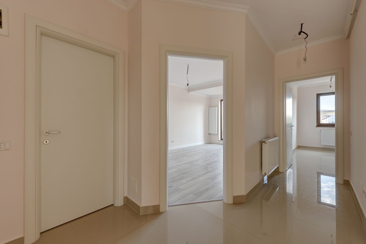 Apartament 3 camere bloc nou Parc Bazilescu
