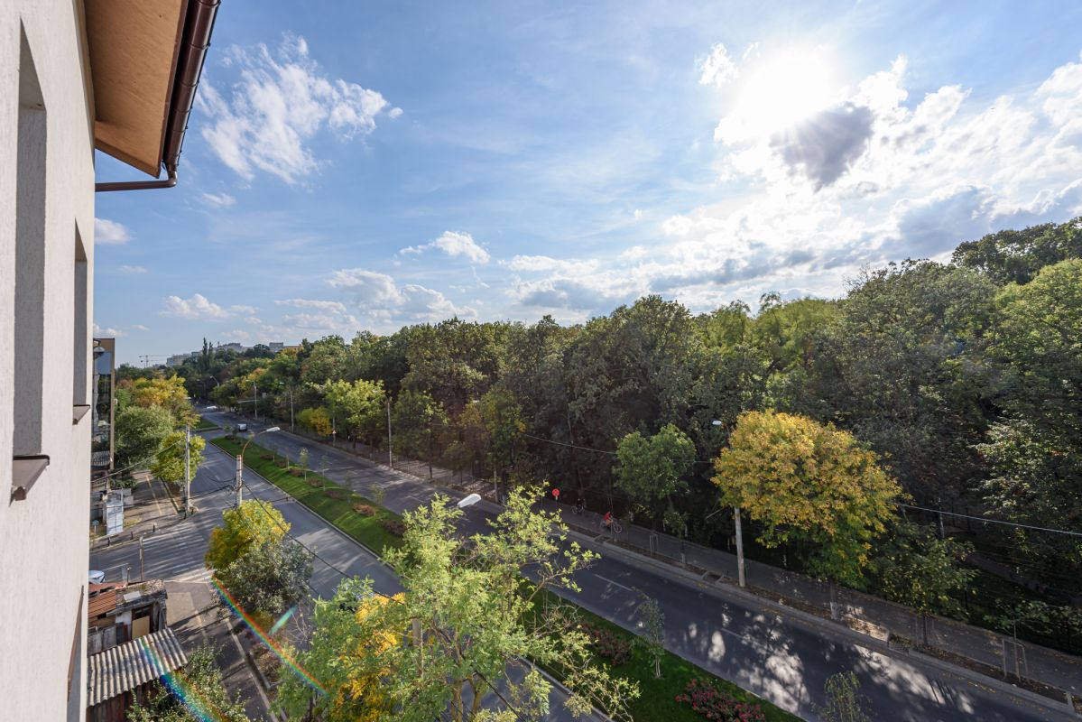 Apartament 3 camere bloc nou Parc Bazilescu